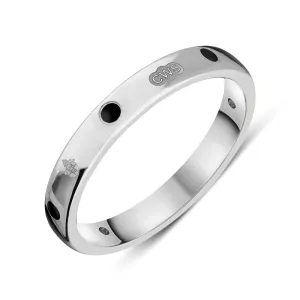 18ct White Gold Whitby Jet Queen's Jubilee Hallmark 6mm Ring D