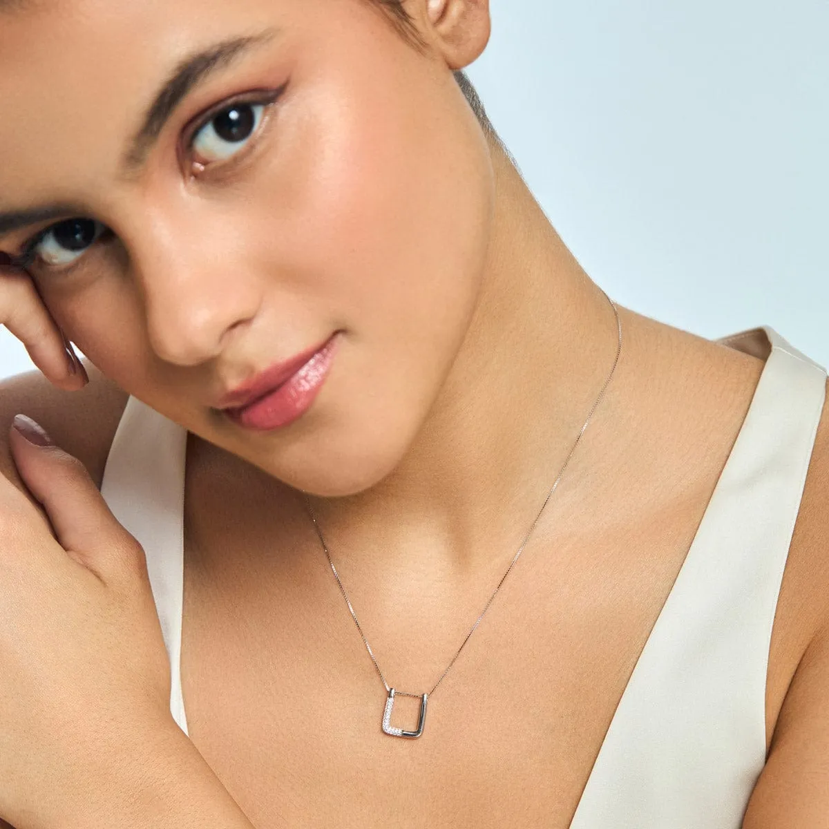 92.5 Silver Pendant with Chain 176576