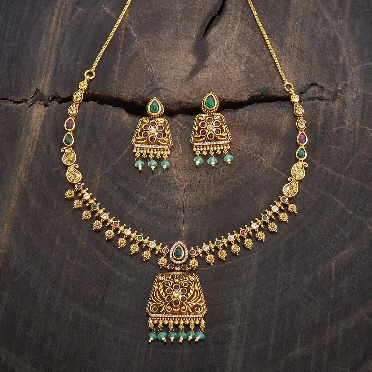 Antique Necklace 181312