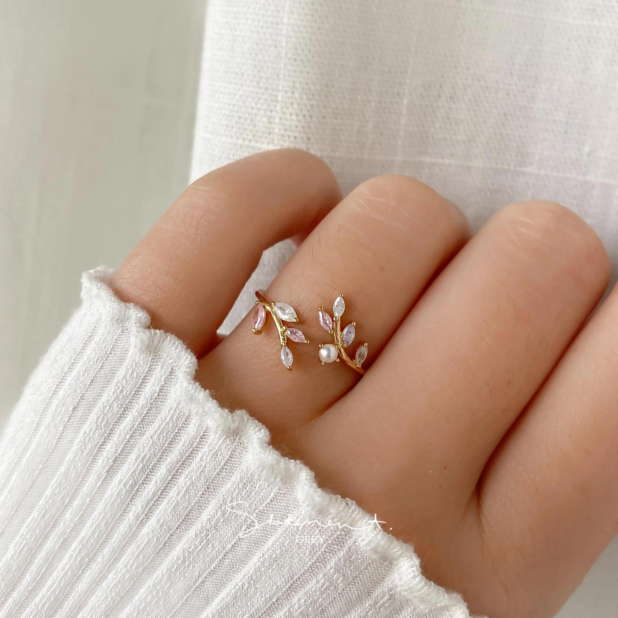 Ballet Pink Pearl Leaf Ring