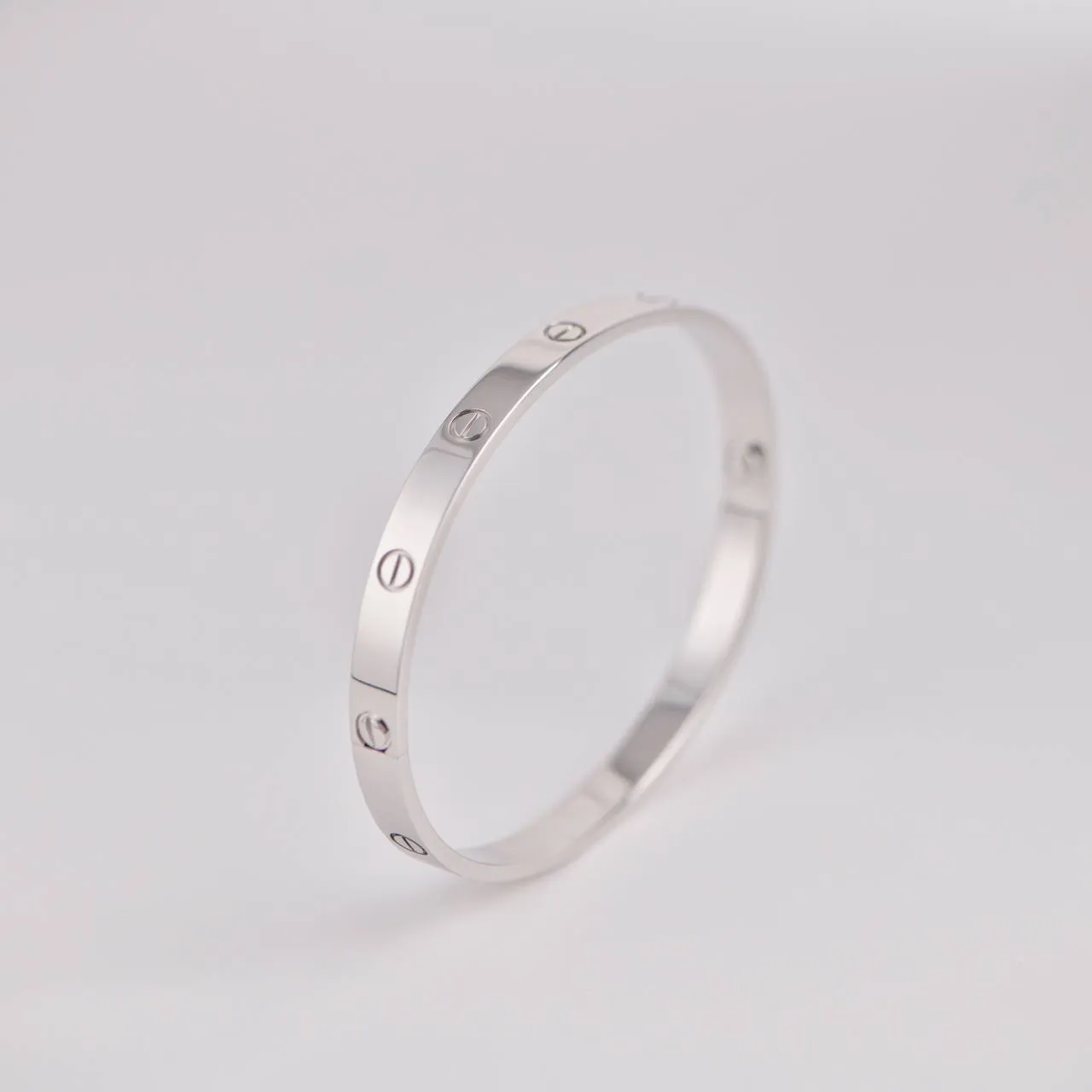 Cartier Love 18K White Gold Bracelet Size 17