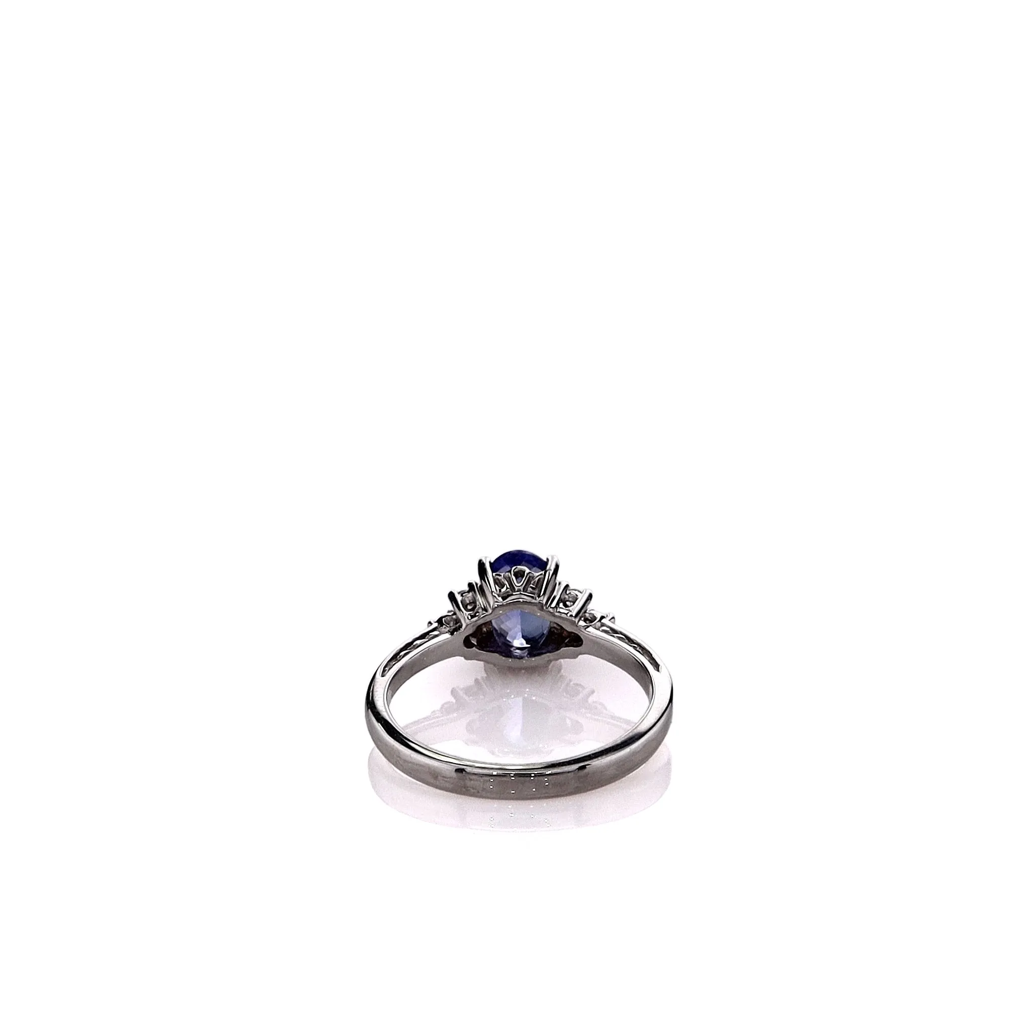 Estate 14k White Gold Purple Oval Tanzanite and Diamond Ring
