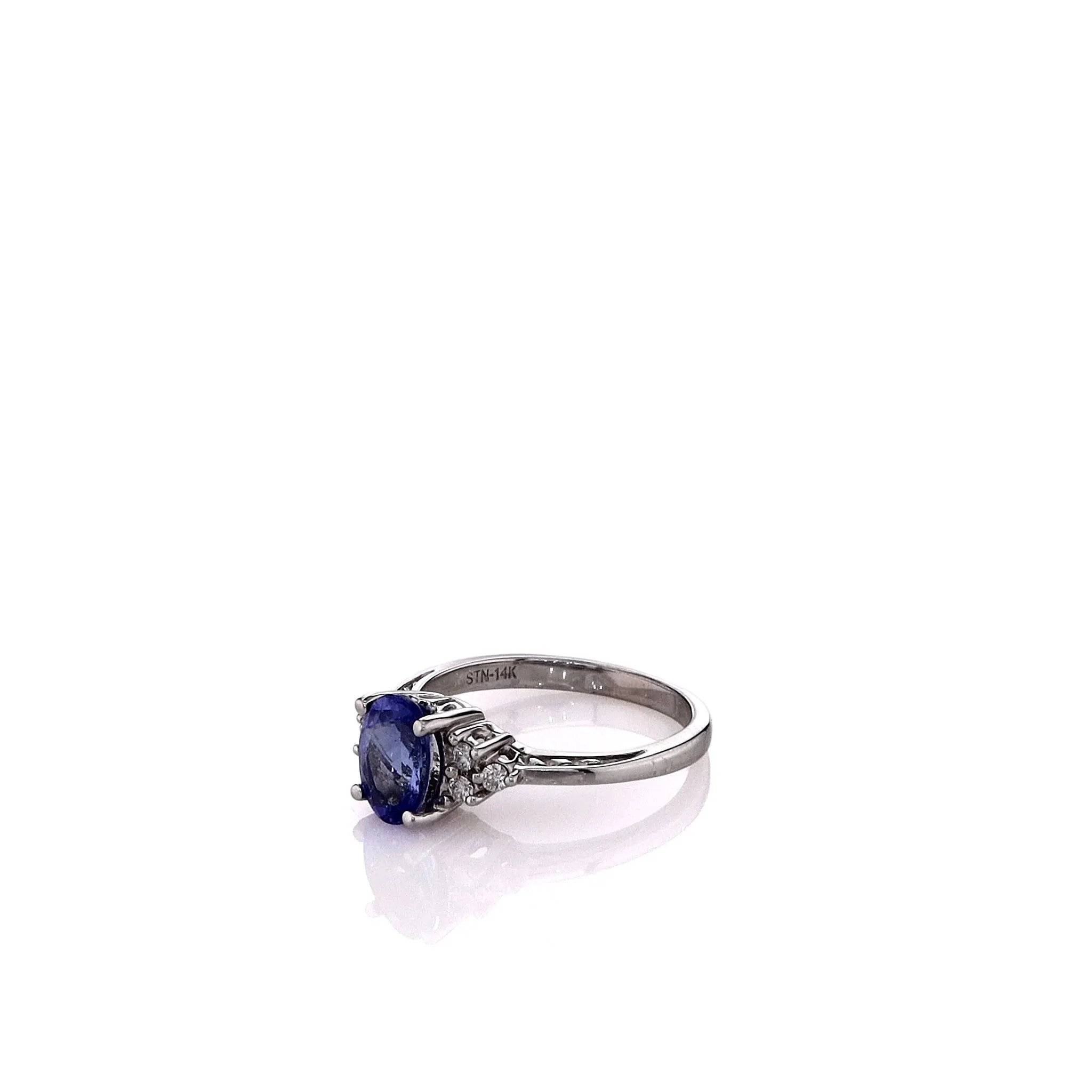 Estate 14k White Gold Purple Oval Tanzanite and Diamond Ring