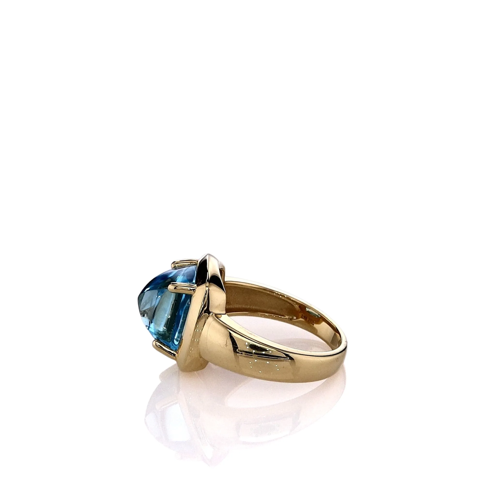 Lisa Nik 18k Yellow Gold Square Sugarloaf Blue Topaz Ring
