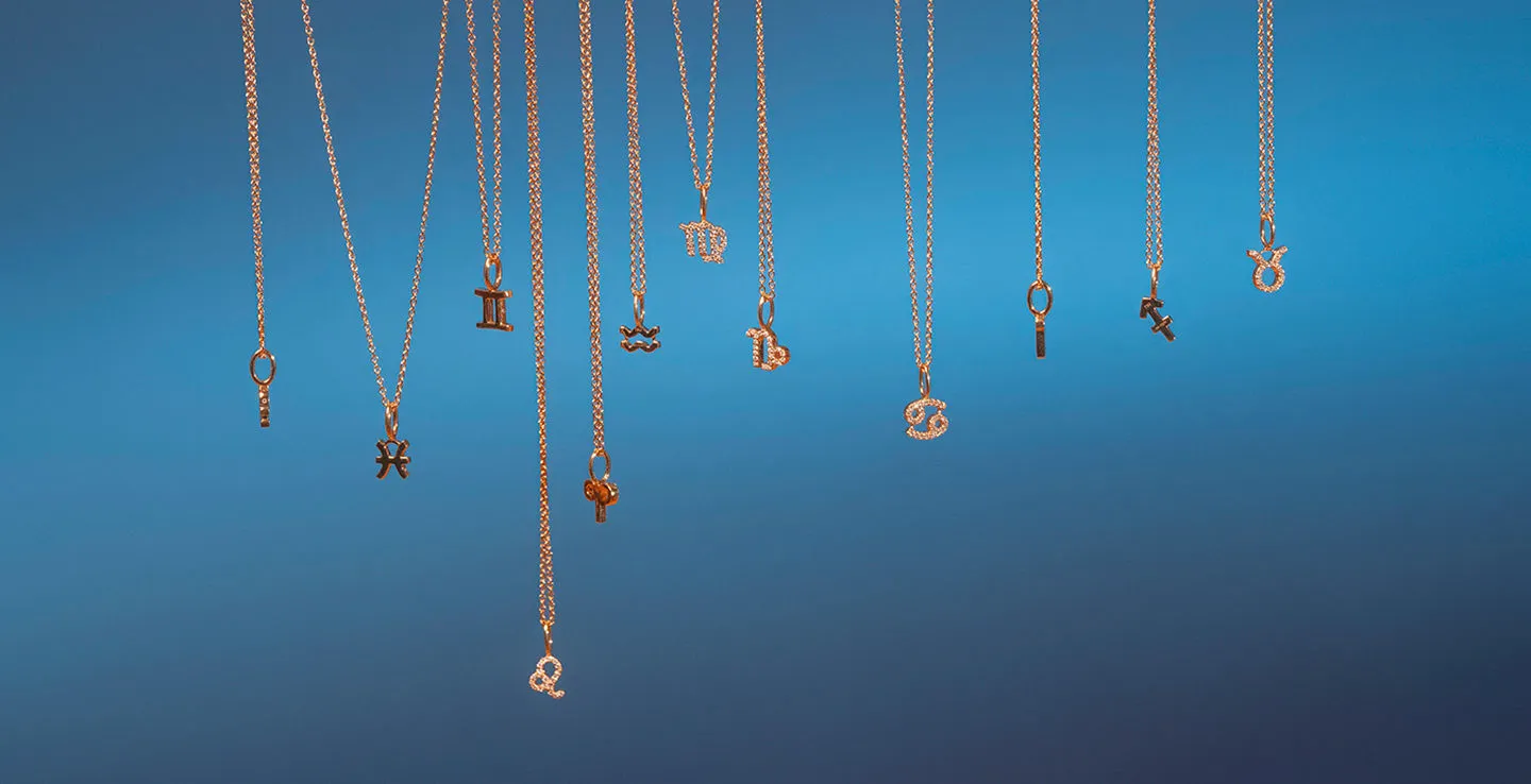 My Zodiac Pav?? Aquarius 18K Gold Pendant w. Diamonds