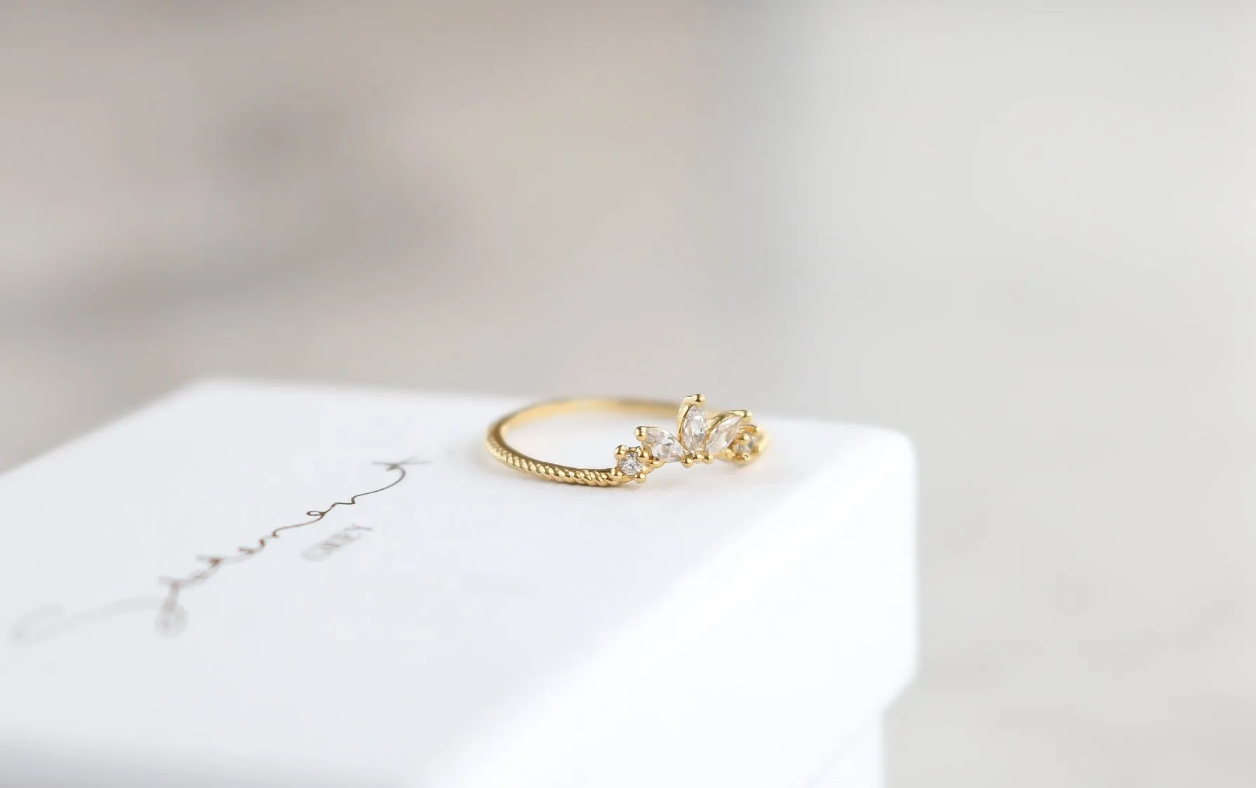 Noemie Ring