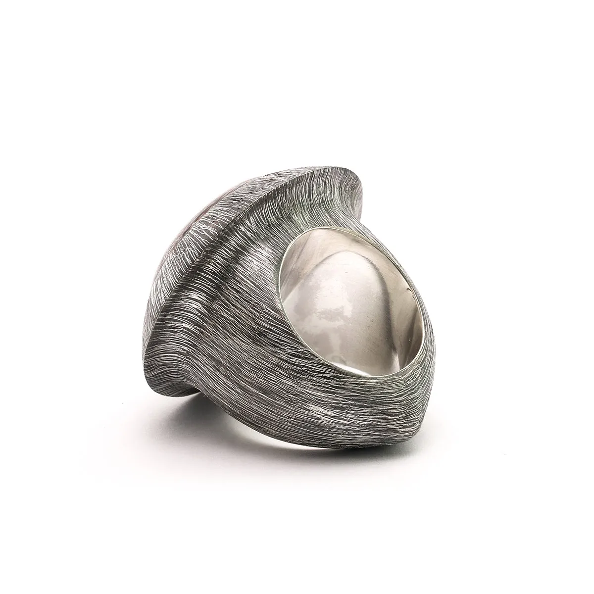 Oval Iris Ring
