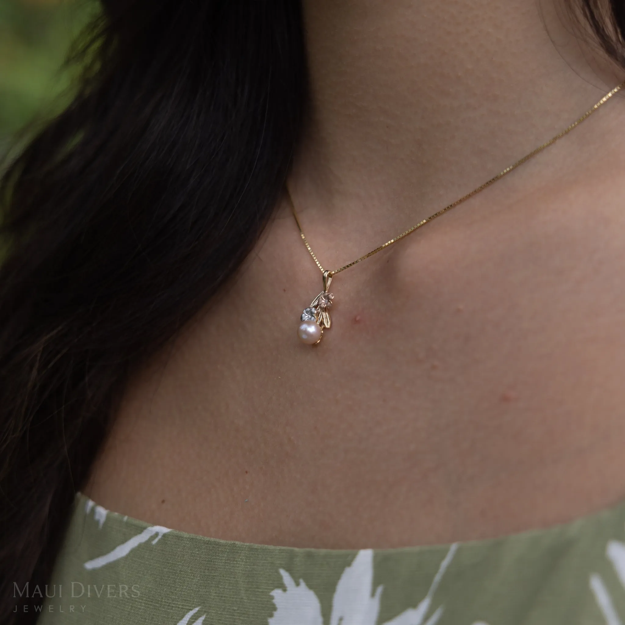 Pearls in Bloom Plumeria Lavender Freshwater Pearl Pendant in Tri Color Gold with Diamonds - 7-8mm